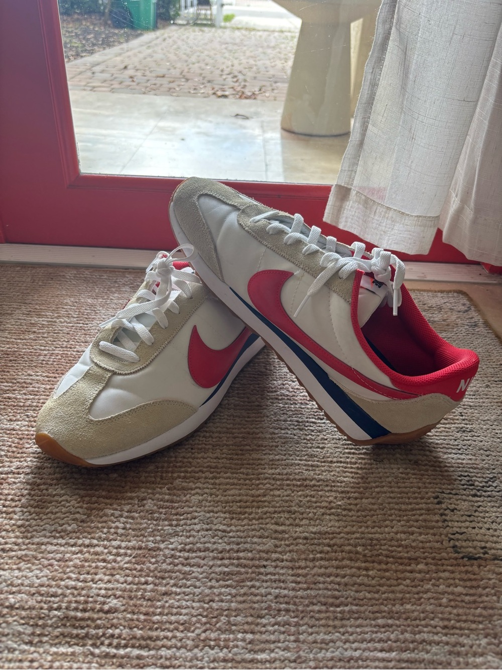 Nike Retro Runner Sneakers in White and Pink